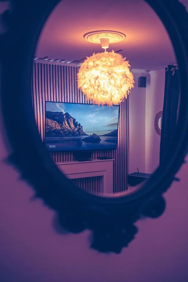 La Suite - Romantique Room Sevrier 0*,